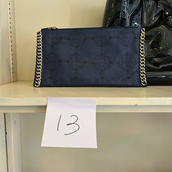 【9.28】#11-20 Preowned Value $100 Group - Picture 4 of 11